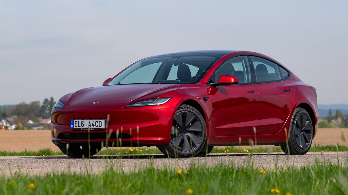 Tesla Model 3 Long Range