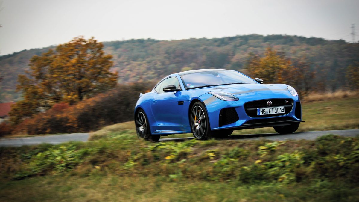 Jaguar F-Type SVR
