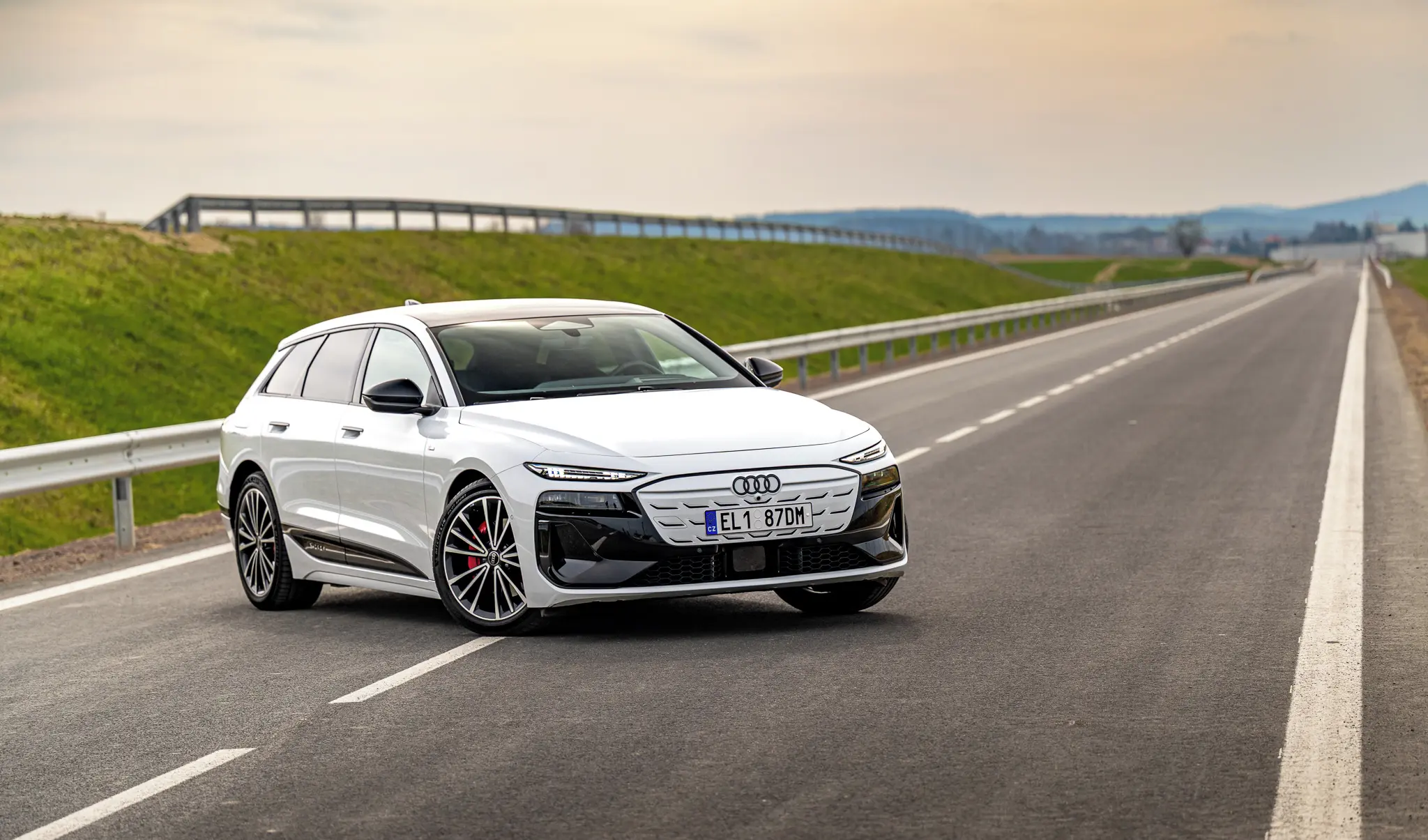 Audi A6 Avant e-tron quattro